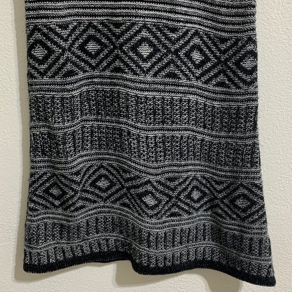 (T205) Ethereal by 🐦 Women's Sz Small Sweater Dress Black & White, Really Cute - Picture 9 of 13